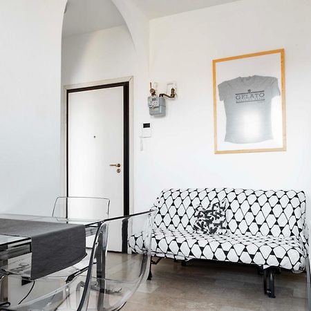 Luvi - Alzaia Naviglio Pavese Apartment Milan Luaran gambar
