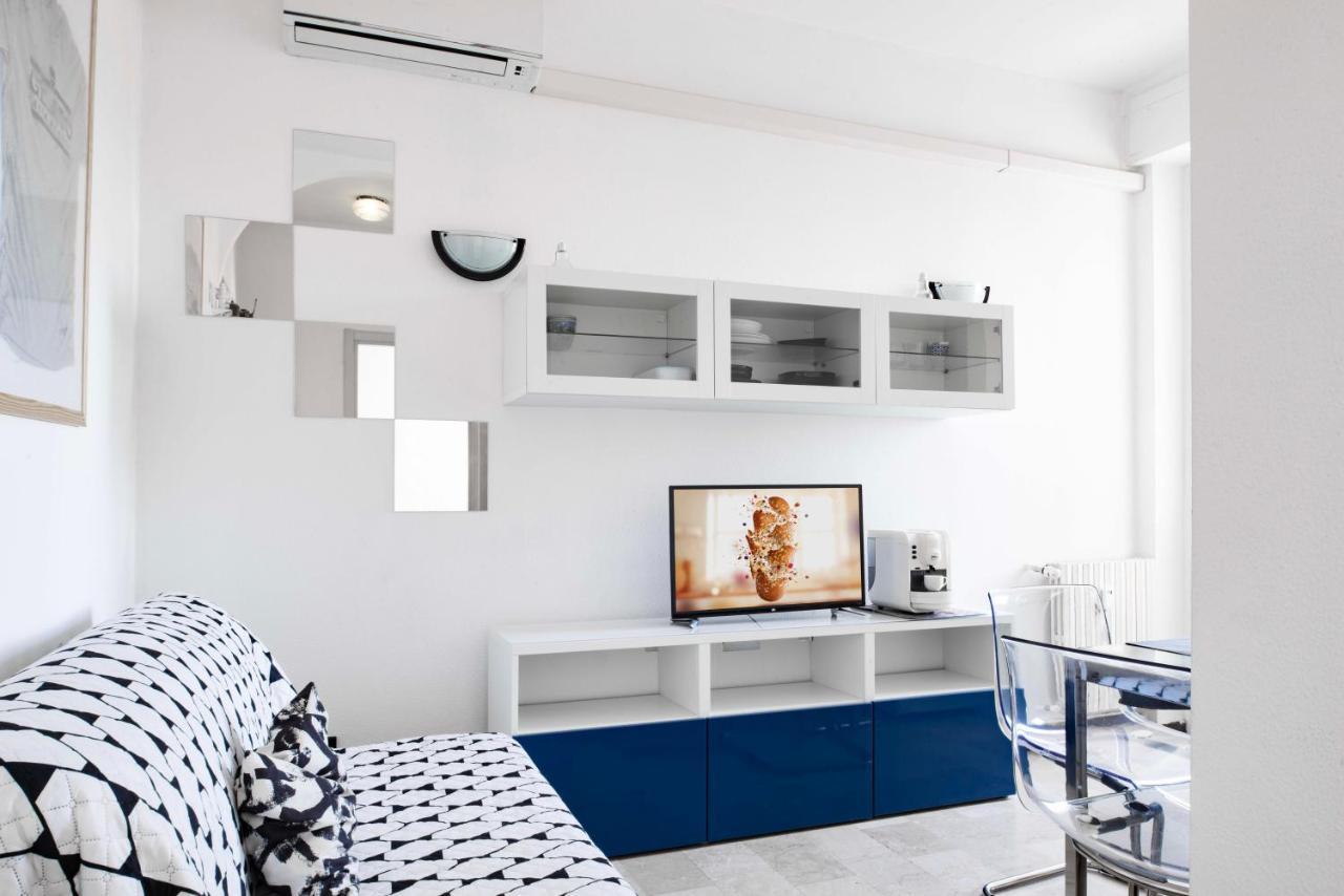 Luvi - Alzaia Naviglio Pavese Apartment Milan Luaran gambar